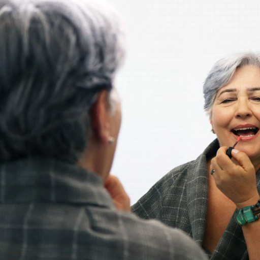 Imagem ilustrativa do curso de O Impacto da Perda Dentária na Autoestima